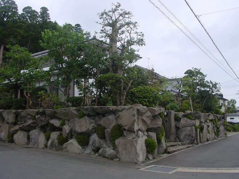 迫力のある石垣　くずれ積みの写真1
