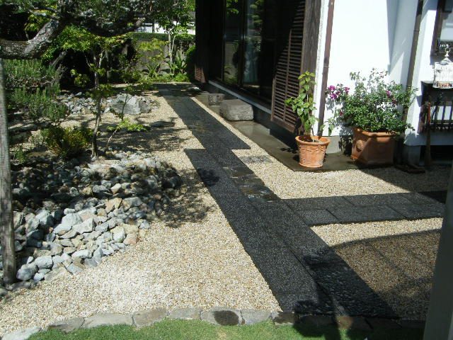 延段工事　御影板石と日向石のコラボの写真3