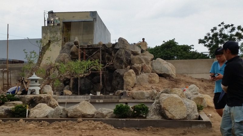 5ｍ石垣・滝の写真2