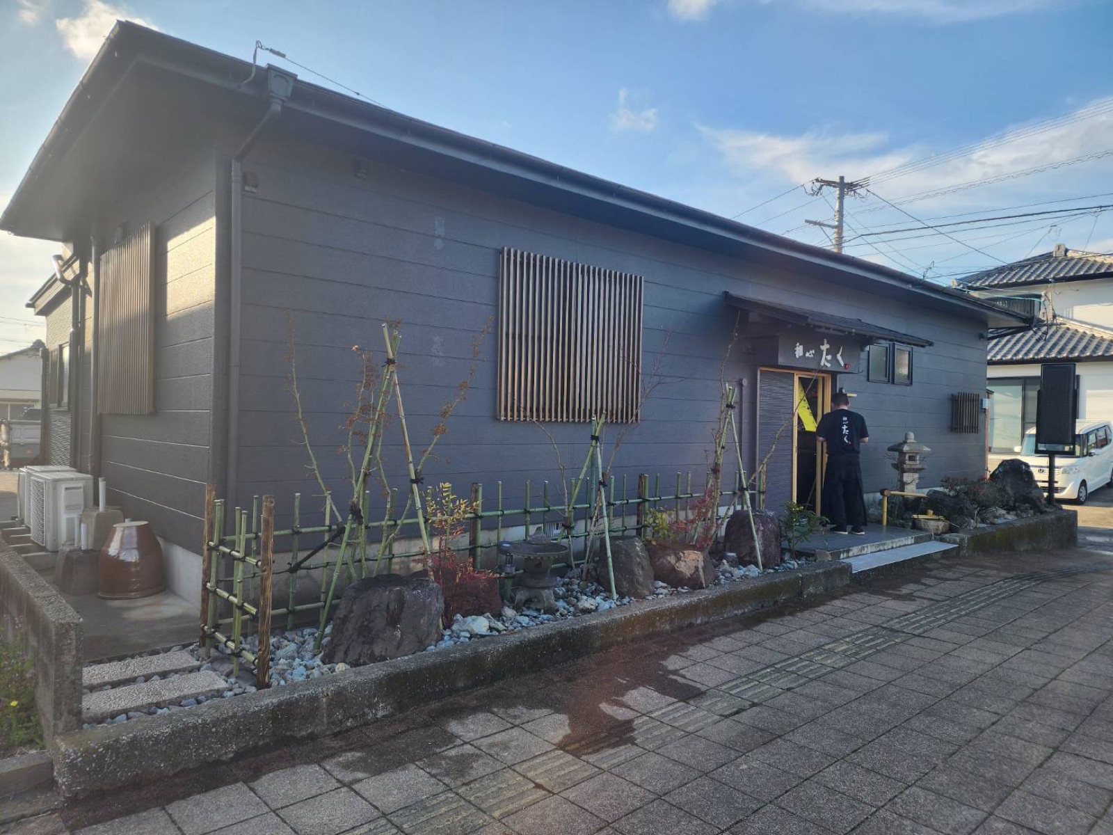 店舗前の坪庭